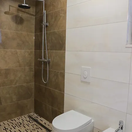 Alara * טיראנה